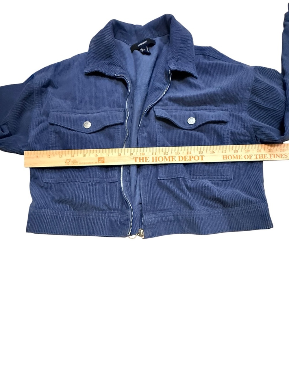 Forever 21 cropped cotton jacket. Women’s size Medium - Picture 3 of 5